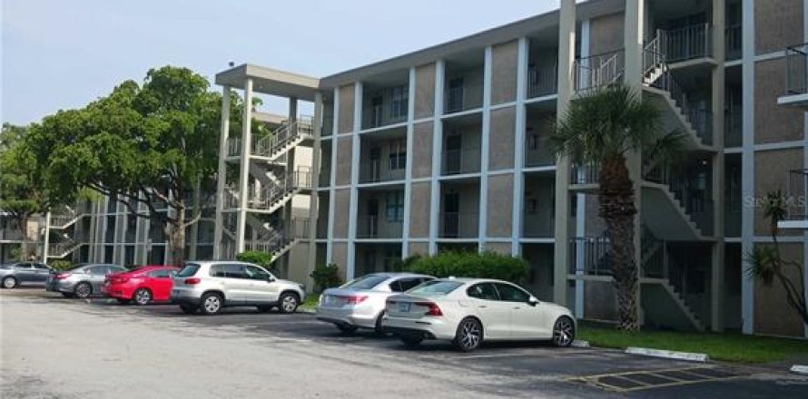 Condominio en Lauderdale Lakes, Florida, 2 dormitorios  № 1750843