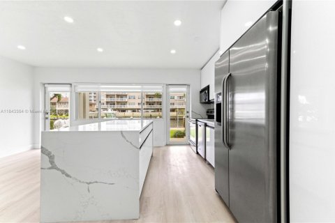 Condominio en venta en Fort Lauderdale, Florida, 1 dormitorio, 69.4 m2 № 1836372 - foto 6