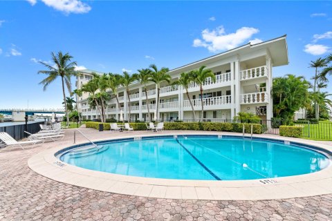 Condominio en venta en Fort Lauderdale, Florida, 1 dormitorio, 69.4 m2 № 1836372 - foto 16