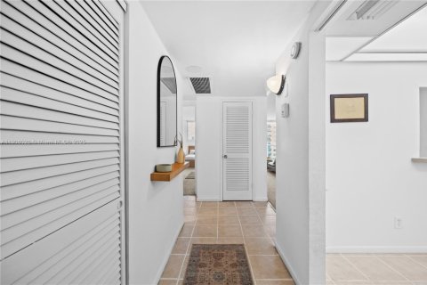 Condo in Sunny Isles Beach, Florida, 1 bedroom  № 1967744 - photo 8