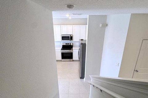 Adosado en venta en Davenport, Florida, 3 dormitorios, 170.38 m2 № 1906752 - foto 9