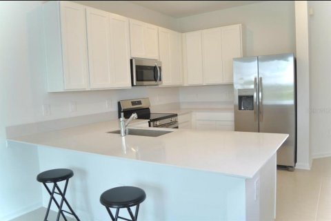 Adosado en venta en Davenport, Florida, 3 dormitorios, 170.38 m2 № 1906752 - foto 4