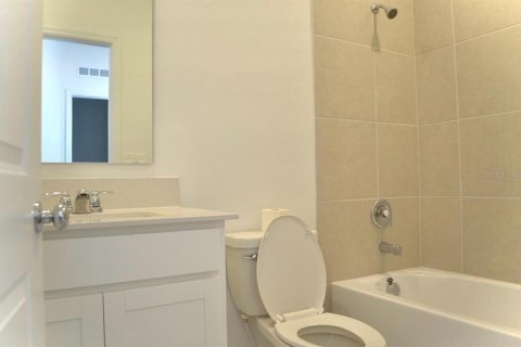 Adosado en venta en Davenport, Florida, 3 dormitorios, 170.38 m2 № 1906752 - foto 16