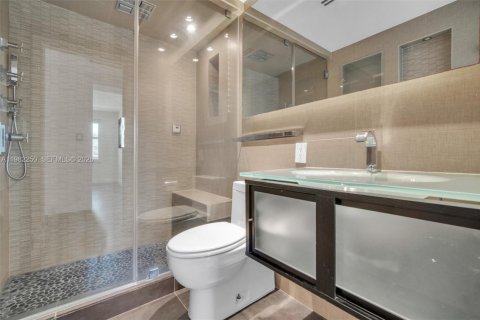 Купить кондоминиум в Ки-Бискейн, Флорида 2 спальни, 117.06м2, № 2048308 - фото 20