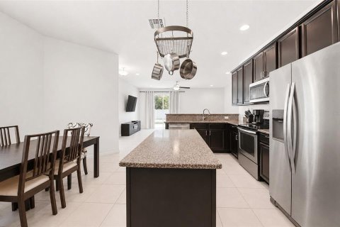 Adosado en venta en Apopka, Florida, 3 dormitorios, 159.79 m2 № 2157141 - foto 7
