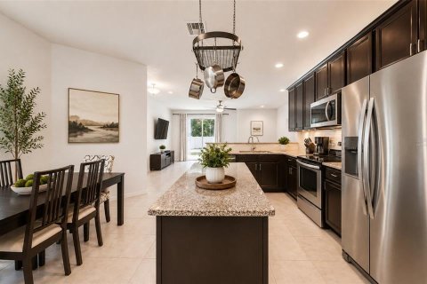 Adosado en venta en Apopka, Florida, 3 dormitorios, 159.79 m2 № 2157141 - foto 8