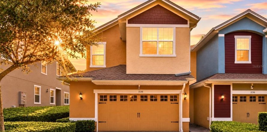 Adosado en Apopka, Florida 3 dormitorios, 159.79 m2 № 2157141