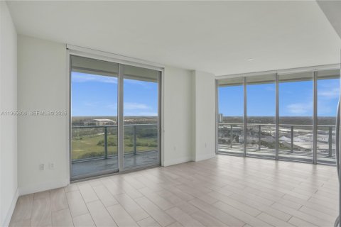 Condominio en alquiler en Sunrise, Florida, 2 dormitorios, 93.18 m2 № 2027429 - foto 7