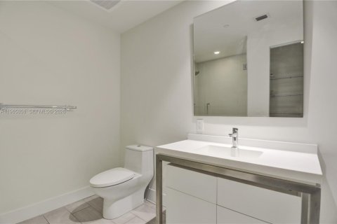 Condominio en alquiler en Sunrise, Florida, 2 dormitorios, 93.18 m2 № 2027429 - foto 28