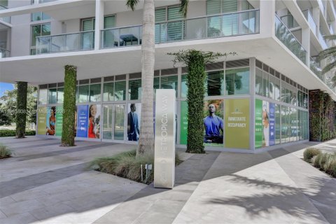 Condominio en alquiler en Sunrise, Florida, 2 dormitorios, 93.18 m2 № 2027429 - foto 3