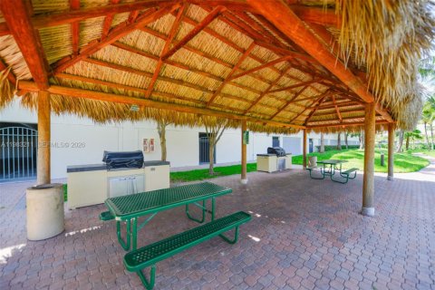 Снять в аренду кондоминиум в Авентура, Флорида 1 спальня, 79.9м2, № 2050002 - фото 24