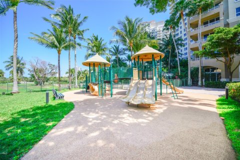 Снять в аренду кондоминиум в Авентура, Флорида 1 спальня, 79.9м2, № 2050002 - фото 22