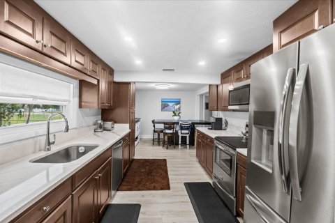 Villa ou maison à vendre à Vero Beach, Floride: 3 chambres, 135.64 m2 № 2083434 - photo 7