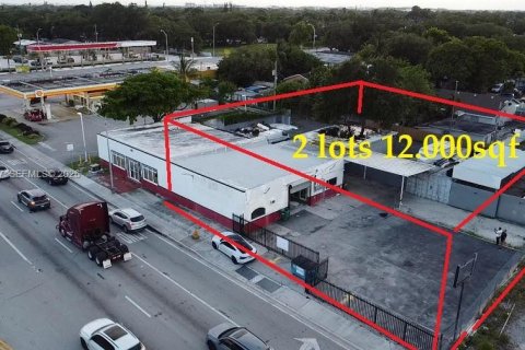 Immobilier commercial à vendre à Miami, Floride № 2171278 - photo 4