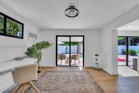 Снять в аренду виллу или дом в Холливуд, Флорида 4 спальни, 171.4м2, № 1982415 - фото 16