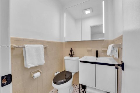 Снять в аренду виллу или дом в Холливуд, Флорида 4 спальни, 171.4м2, № 1982415 - фото 28