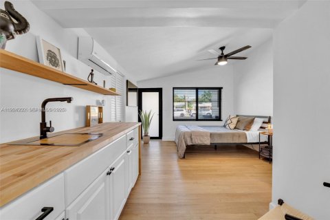 Снять в аренду виллу или дом в Холливуд, Флорида 4 спальни, 171.4м2, № 1982415 - фото 17