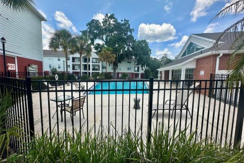 Condo in Gainesville, Florida, 1 bedroom  № 1810242 - photo 11