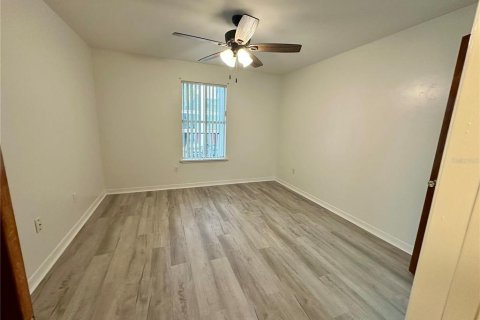 Condo in Gainesville, Florida, 1 bedroom  № 1810242 - photo 8