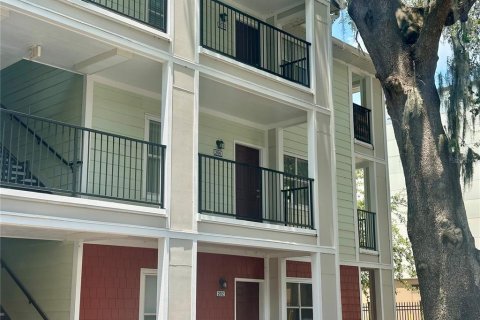 Condo in Gainesville, Florida, 1 bedroom  № 1810242 - photo 2