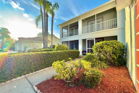 House in Tarpon Springs, Florida 4 bedrooms, 264.03 sq.m. № 2093532 - photo 2