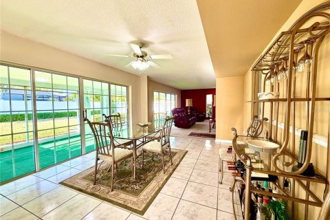 House in Tarpon Springs, Florida 4 bedrooms, 264.03 sq.m. № 2093532 - photo 12