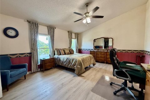 House in Tarpon Springs, Florida 4 bedrooms, 264.03 sq.m. № 2093532 - photo 20