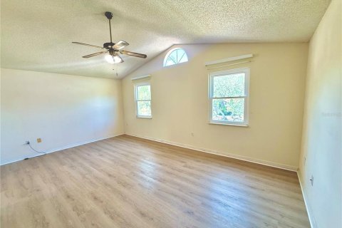 House in Tarpon Springs, Florida 4 bedrooms, 264.03 sq.m. № 2093532 - photo 26