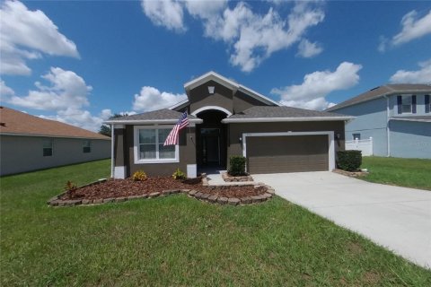 Villa ou maison à Groveland, Floride 4 chambres, 173.08 m2 № 2324808