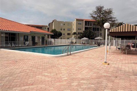 Condo à North Lauderdale, Floride, 1 chambre  № 2038261