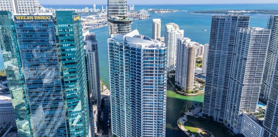 Condo à Miami, Floride, 2 chambres  № 1887891