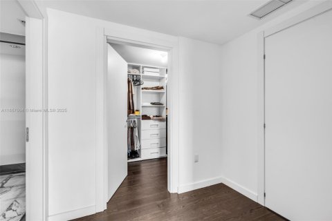 Copropriété à vendre à Miami, Floride: 2 chambres, 149.29 m2 № 1887891 - photo 30