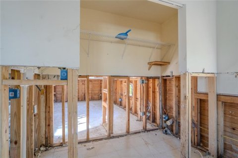 House in Saint Pete Beach, Florida 4 bedrooms, 106.74 sq.m. № 2322683 - photo 16