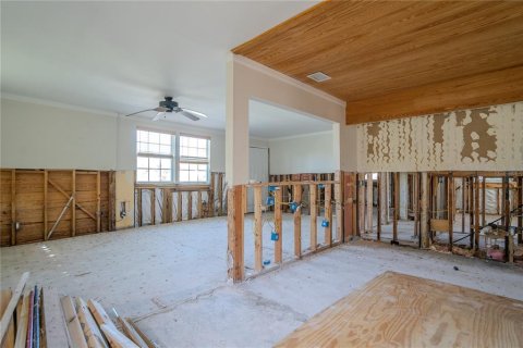 House in Saint Pete Beach, Florida 4 bedrooms, 106.74 sq.m. № 2322683 - photo 22
