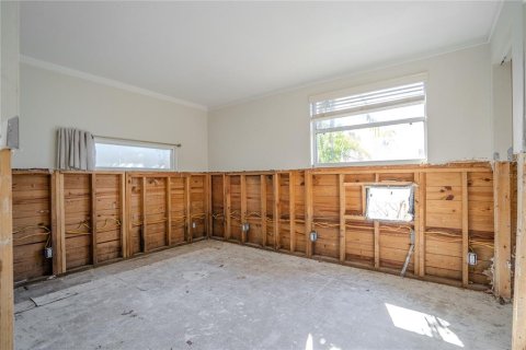 House in Saint Pete Beach, Florida 4 bedrooms, 106.74 sq.m. № 2322683 - photo 28