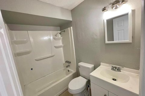 Propiedad comercial en venta en Leesburg, Florida, 4 dormitorios, 143.07 m2 № 1843932 - foto 7