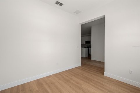 Villa ou maison à vendre à Osteen, Floride: 3 chambres, 137.77 m2 № 2215136 - photo 9
