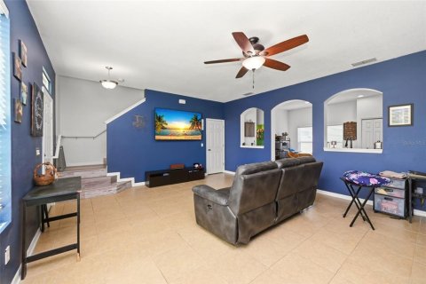 Townhouse in Groveland, Florida 3 bedrooms, 144 sq.m. № 2208662 - photo 7