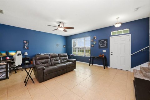 Townhouse in Groveland, Florida 3 bedrooms, 144 sq.m. № 2208662 - photo 11