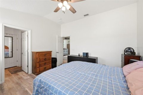 Townhouse in Groveland, Florida 3 bedrooms, 144 sq.m. № 2208662 - photo 23