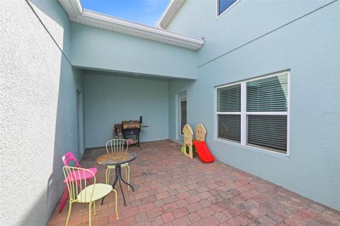 Townhouse in Groveland, Florida 3 bedrooms, 144 sq.m. № 2208662 - photo 30