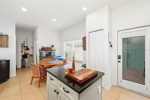 Townhouse in Groveland, Florida 3 bedrooms, 144 sq.m. № 2208662 - photo 17