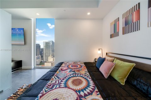 Condominio en alquiler en Miami, Florida, 1 dormitorio, 52.4 m2 № 2060028 - foto 14