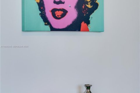 Condominio en alquiler en Miami, Florida, 1 dormitorio, 52.4 m2 № 2060028 - foto 24