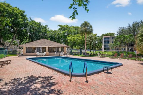 Copropriété à vendre à Davie, Floride: 2 chambres, 106.84 m2 № 2068975 - photo 28