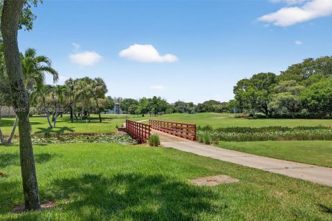 Condo in Davie, Florida, 2 bedrooms  № 2068975 - photo 5