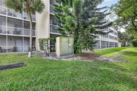 Condo in Davie, Florida, 2 bedrooms  № 2068975 - photo 7