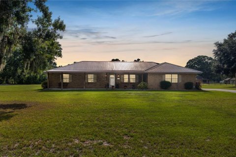 Casa en venta en Lakeland, Florida, 3 dormitorios, 153.66 m2 № 1827111 - foto 2