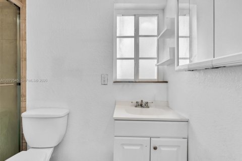 Casa en venta en Miami Gardens, Florida, 4 dormitorios, 134.43 m2 № 2309388 - foto 23
