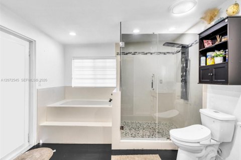 Casa en venta en Miami Gardens, Florida, 4 dormitorios, 134.43 m2 № 2309388 - foto 14